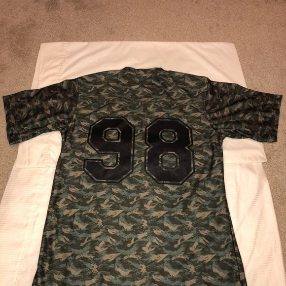 Diamond Supply DMND # 98 Green Camo Jersey - Picture 2 of 7